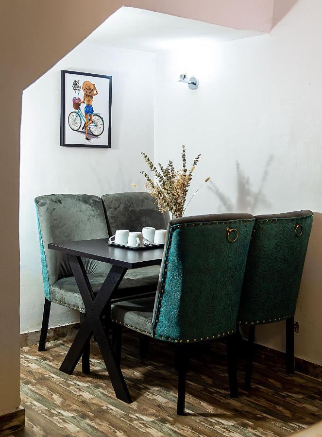 Palm Heights Apartments - Omole Phase 1, Ikeja Εξωτερικό φωτογραφία