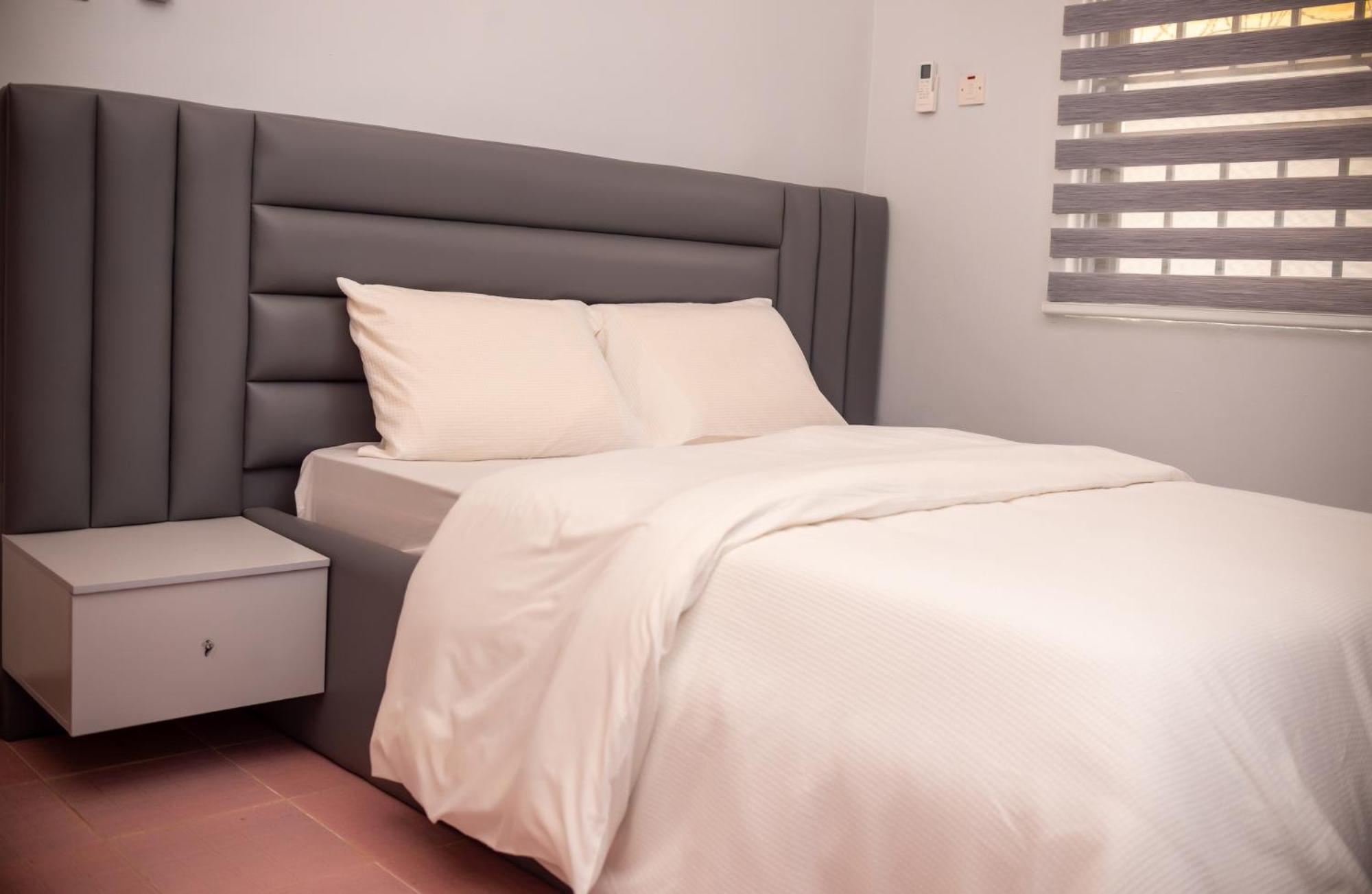 Palm Heights Apartments - Omole Phase 1, Ikeja Εξωτερικό φωτογραφία